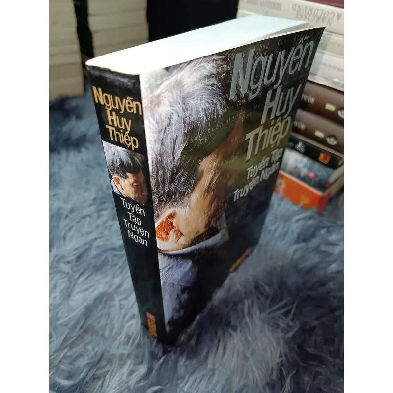Tuyển tập truyện ngắn Nguyễn Huy Thiệp 662405