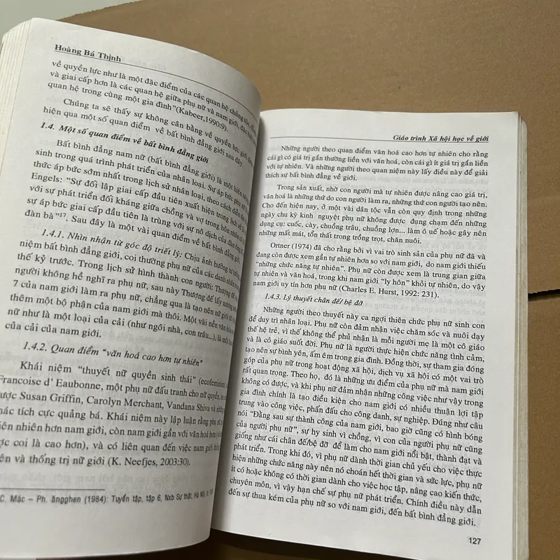 Giáo trình xã hội học về giới 622471