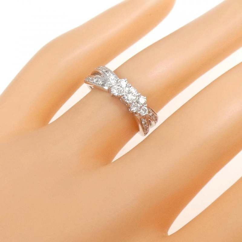 Nhẫn kim cương PT900 0.16CT 671039