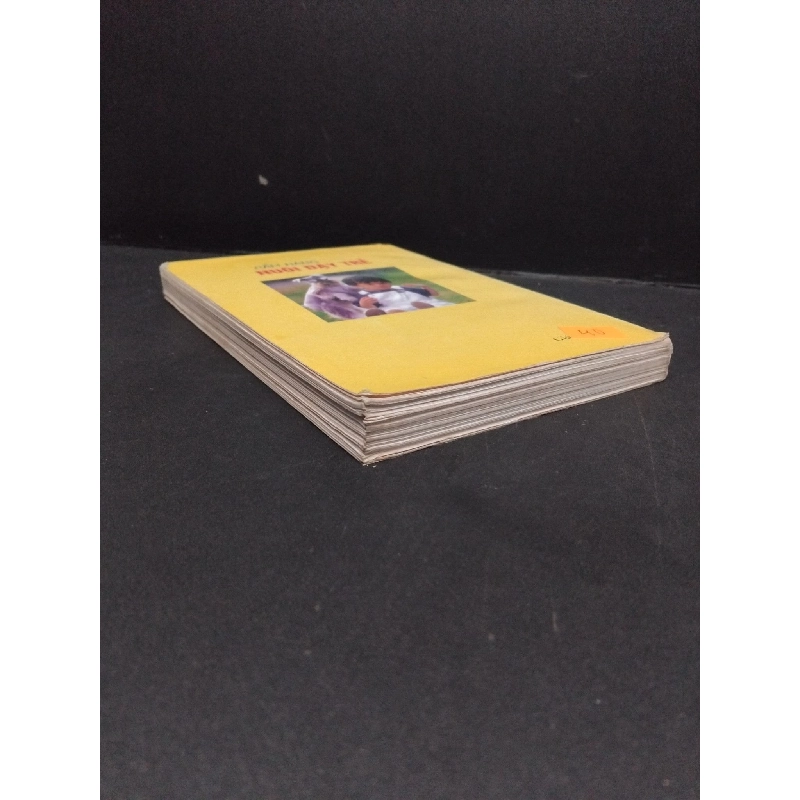 Cẩm nang nuôi dạy trẻ mới 70% ố bẩn rách gáy 1999 HCM2809 Đức Hiệp MẸ VÀ BÉ 916888