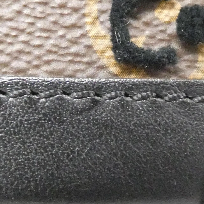 Túi xách mềm dọc Monogram Taffeta Louis Vuitton M45044 612711