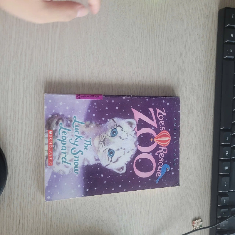 The Lucky Snow Leopard (Zoe's Rescue Zoo)  Amelia Cobb 529825