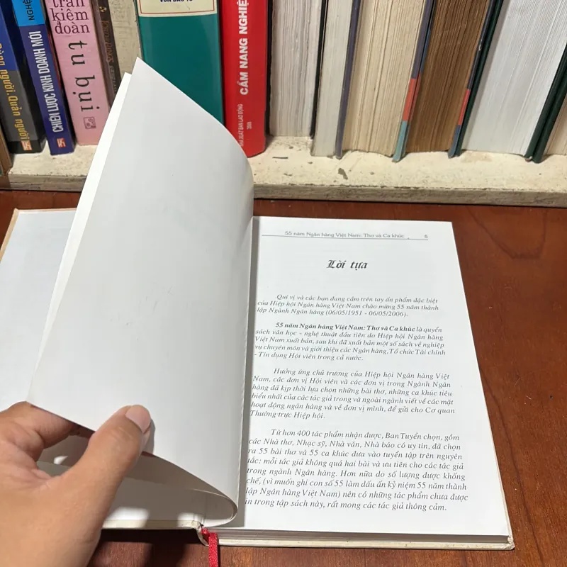 [Chữ Ký Biên Tập ] - II Thơ: Thơ Và Ca Khúc - 55 Năm Ngân Hàng Việt Nam - 2006 752188