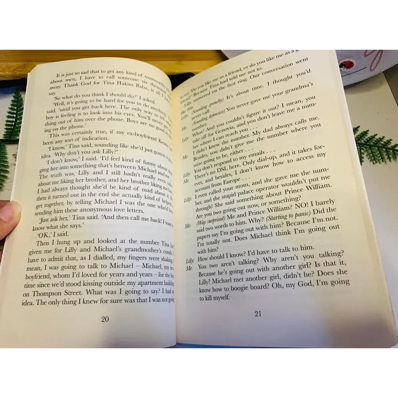 [Sách tiếng Anh 2hand] Like new 90% - 🌸 The Princess Diaries: Mia Goes Fourth – Meg Cabot 673837