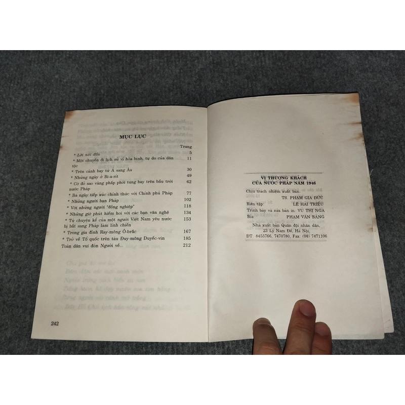 VỊ THƯỢNG KHÁCH CỦA NƯỚC PHÁP NĂM 1946 466041
