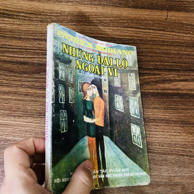 Những đại lộ ngoại vi - Patrick Modiano - Dương Tường dịch 960199