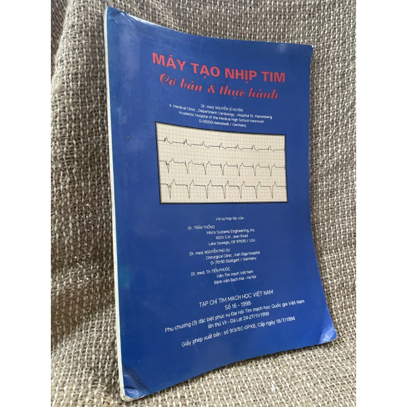 Máy Tạo nhịp tim cơ bản và thực hành: khổ lớn, 1994 1025048