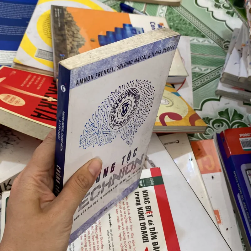 Chủng Tộc Technion".  800478