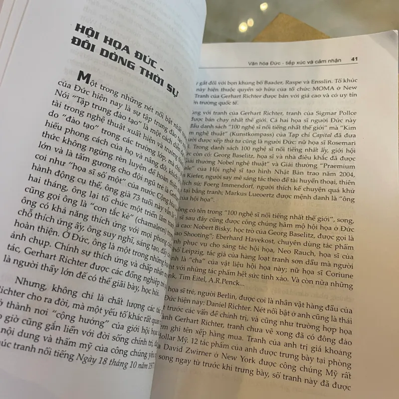 VĂN HOÁ ĐỨC TIẾP XÚC VÀ CẢM NHẬN - TRẦN ĐƯƠNG  1027499