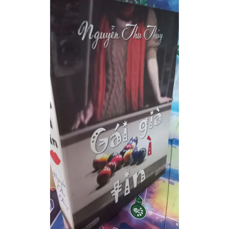 gái già xì tin 1028846