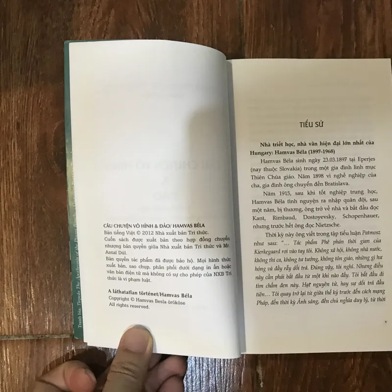 Câu chuyện vô hình & đảo - Hamvas Bela (t4) 1012835