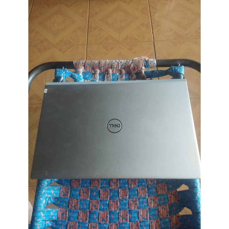 Dell mới 99.99% chia lại nửa giá 442819