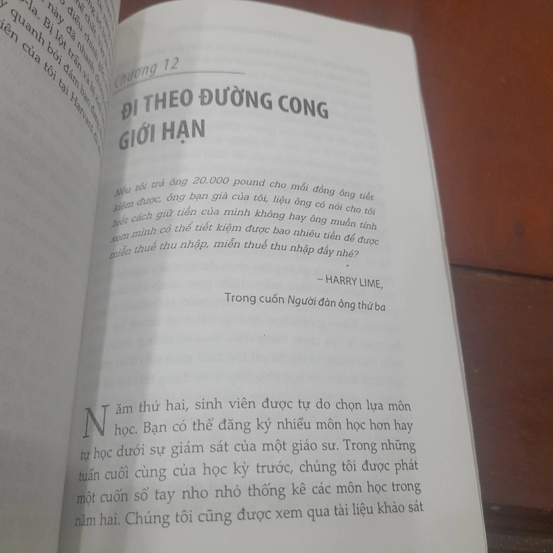 Philip Delves Broughton - NHỮNG ĐIỀU TRƯỜNG HARVARD THẬT SỰ DẠY BẠN 517509
