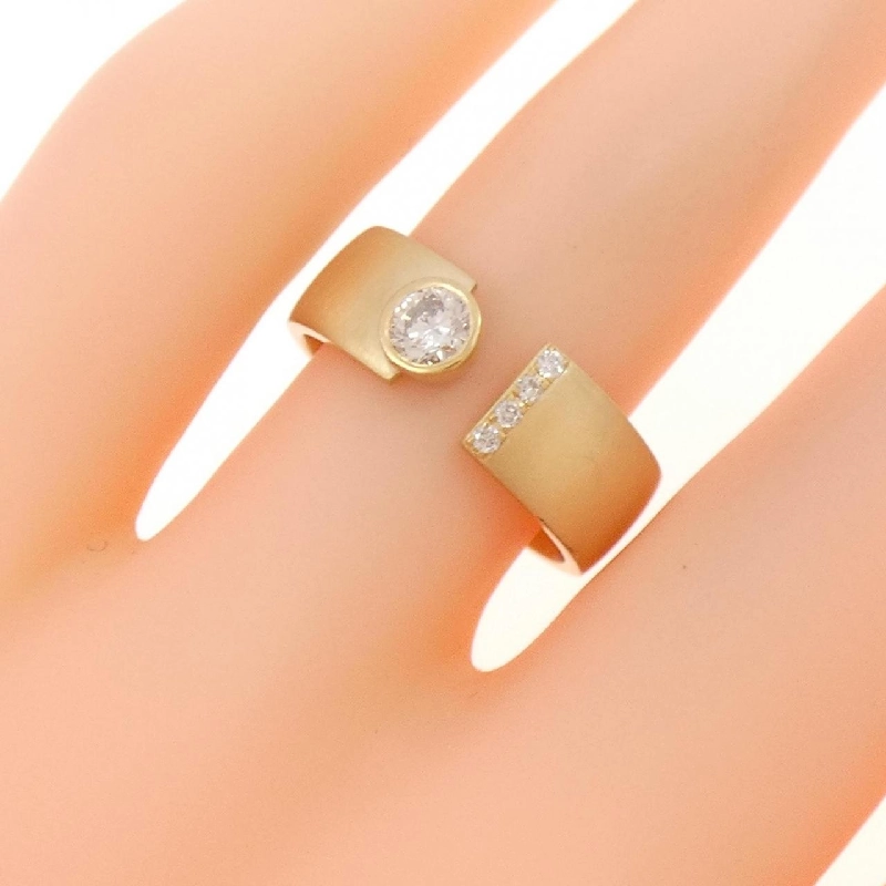 【Sản phẩm mới】Nhẫn kim cương K18YG 0.22CT 673591