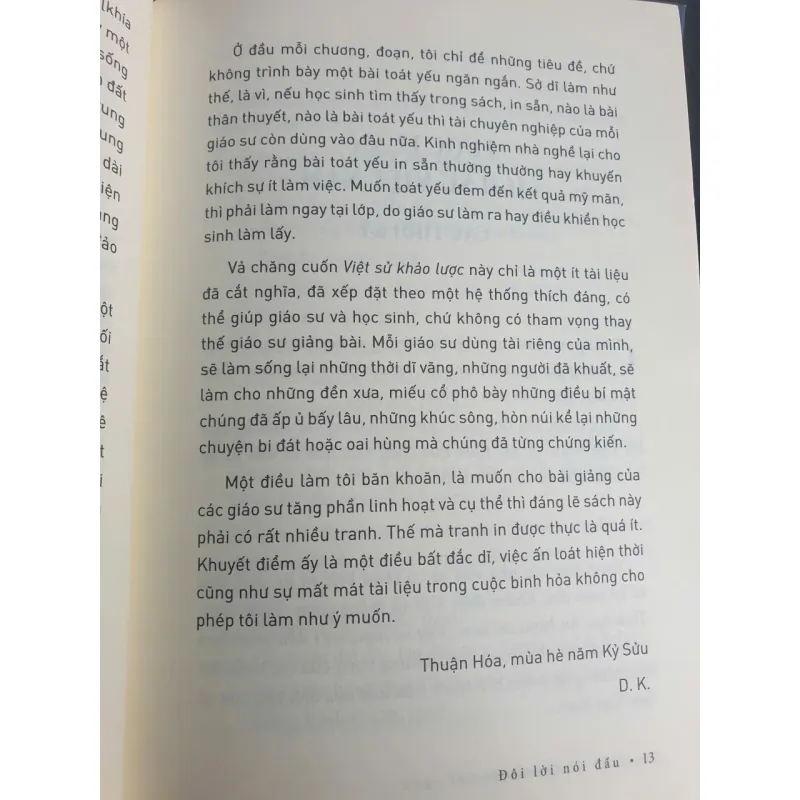 Sách Việt Sử Khảo Lược - Tôn Thất Dương Kỵ 1009040