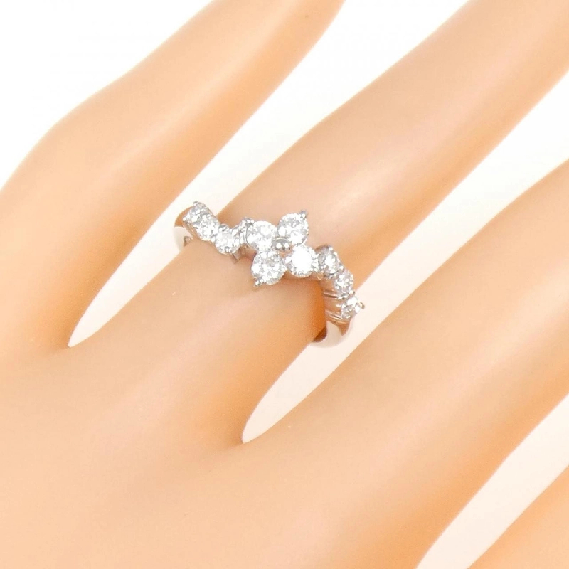 Nhẫn kim cương K18WG 0.50CT 671350