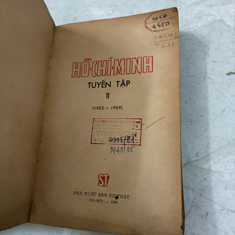 Hồ Chí Minh tuyển tập (2 tập) 1029681