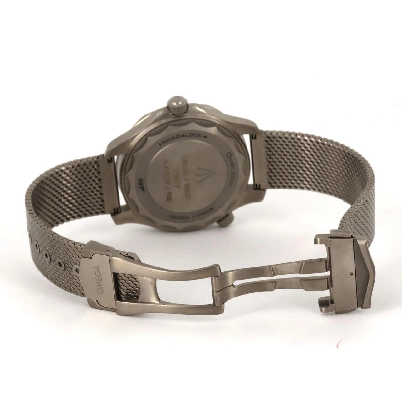 Đồng hồ Omega Seamaster Diver 300M 007 Edition TI 210.90.42.20.01.001 TI tự động - Hàng hiệu Chính hãng 881032