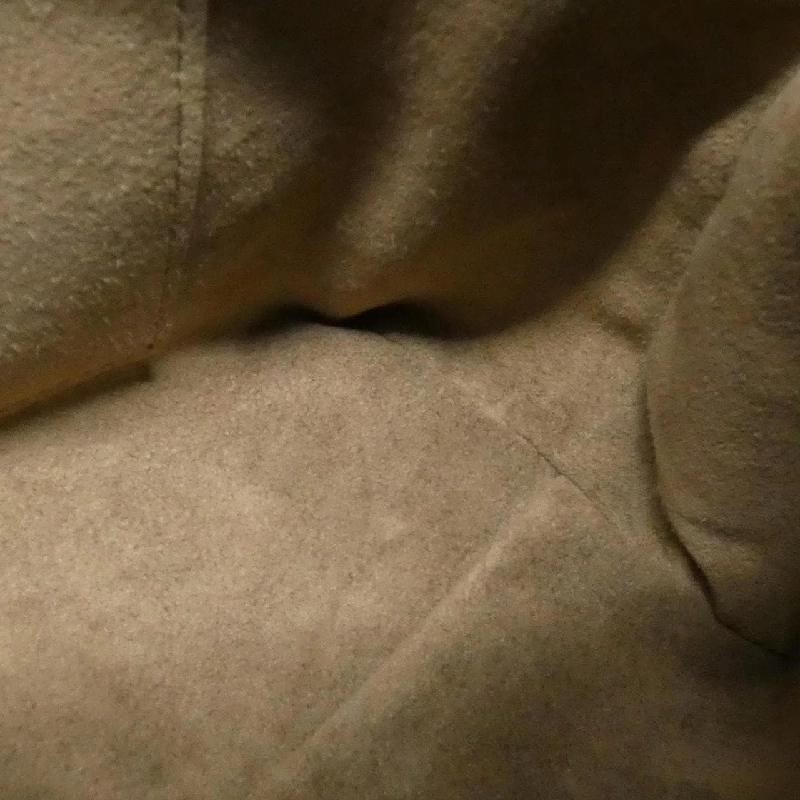 Túi xách vai Louis Vuitton Mahina Hand It All PM M24255 609693