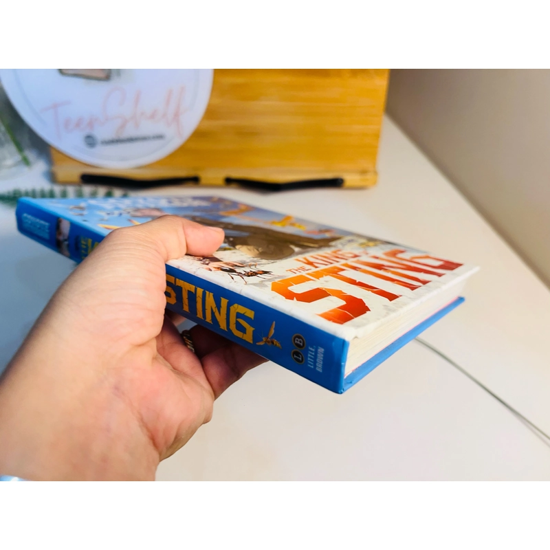 [Sách 2hand từ US] Like new 90% -  The King of Sting – Coyote Peterson 472947