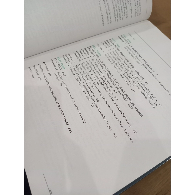 Financial Accounting - Clyde P. Stickney, Roman L. Weil 584278