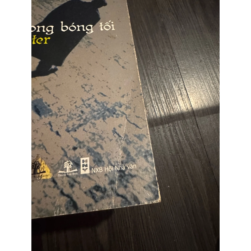 Người trong bóng tối 462270