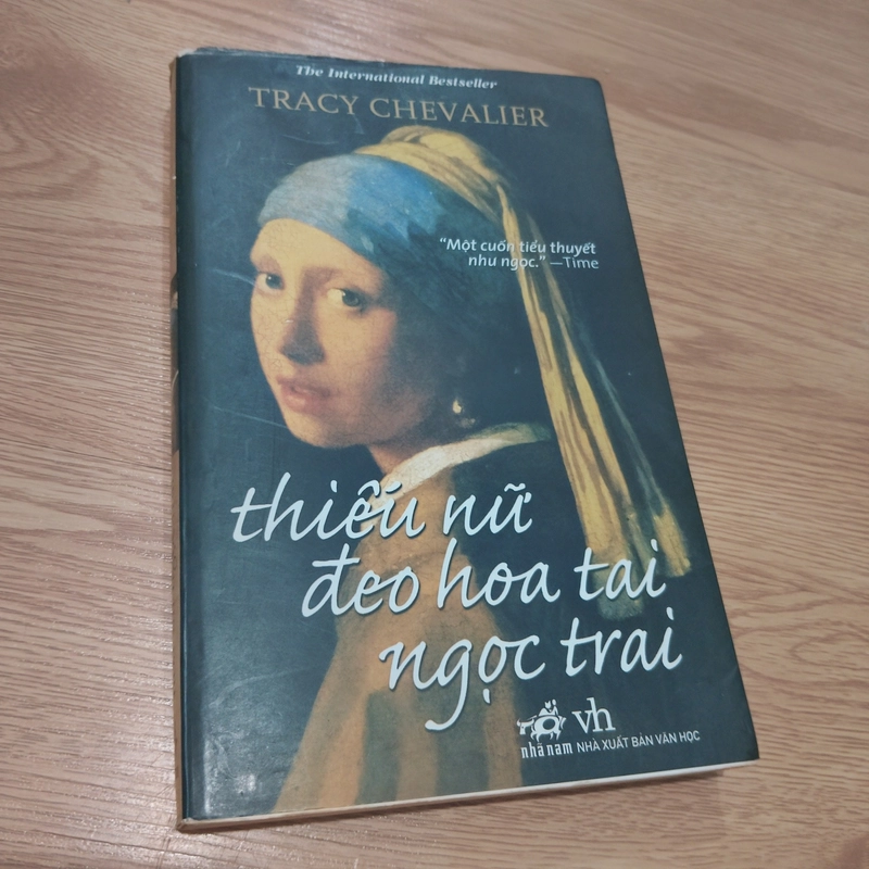 Thiếu nữ đeo hoa tai ngọc trai - Tracy Chevalier 505141