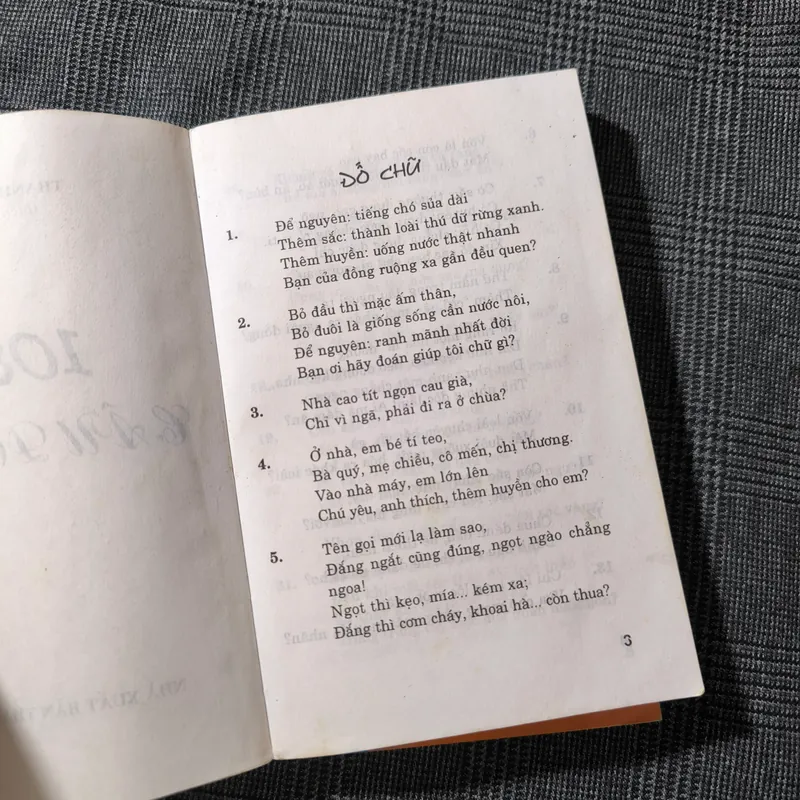 (Combo 2 cuốn) IQ hỏi đáp nhanh trí & 1080 câu đố vui 697752