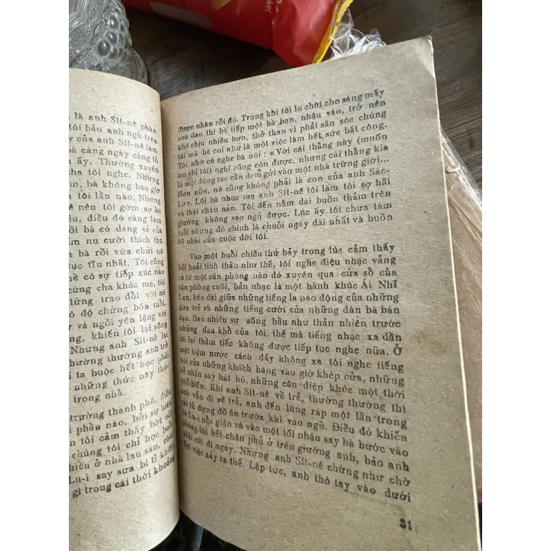 Hồi ký Vua hề Sạc-lô; Vũ Hạnh dịch , hơn 300 trang 2 cuốn  199288