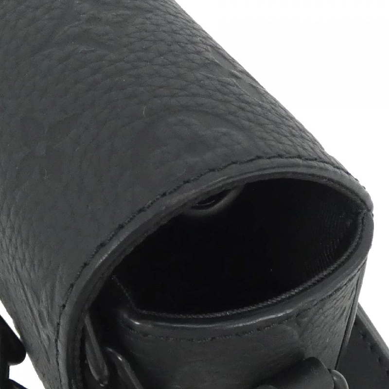 Túi xách đeo vai Louis Vuitton Trillon Monogram Steamer Wearable Wallet M81746 - Hàng hiệu Authentic 765163