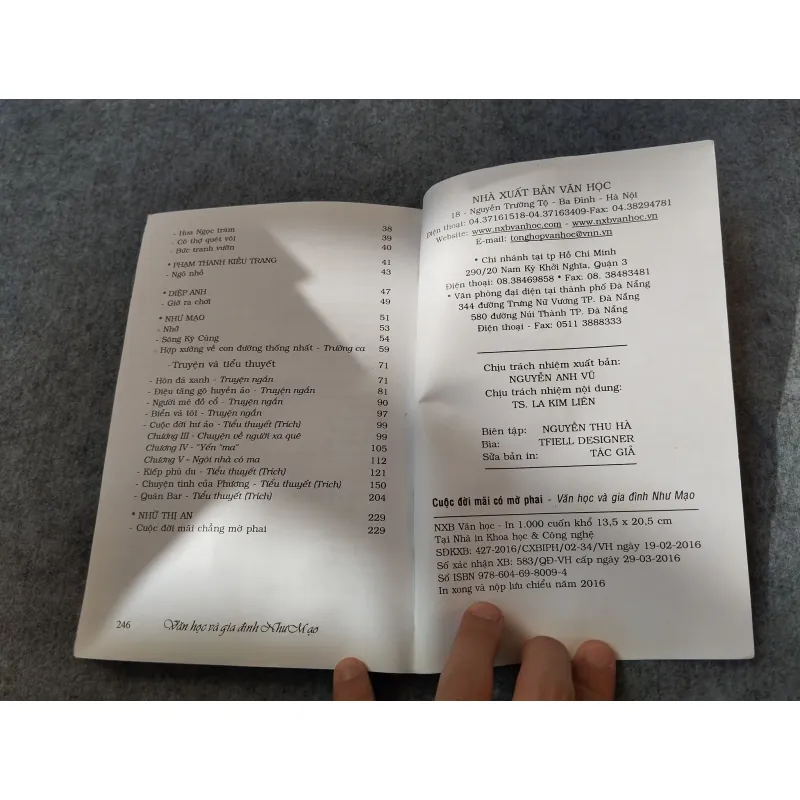 CUỘC ĐỜI MÃI CÓ MỜ PHAI. VĂN HỌC VÀ GIA ĐÌNH NHƯ MẠO 720732