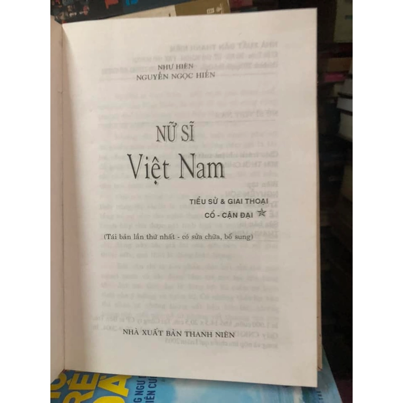 Sách Nữ sĩ Việt Nam: Tiểu sử và giai thoại cổ Cận đại - Như Hiện Nguyễn Ngọc Hiền 306904