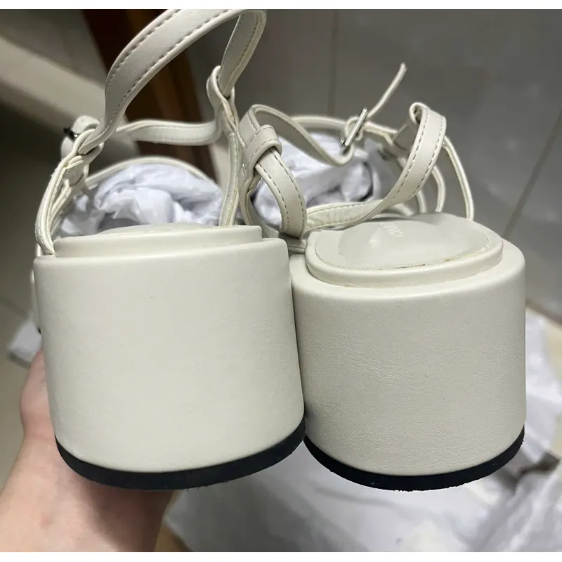 Giày Charles & Keith 592029