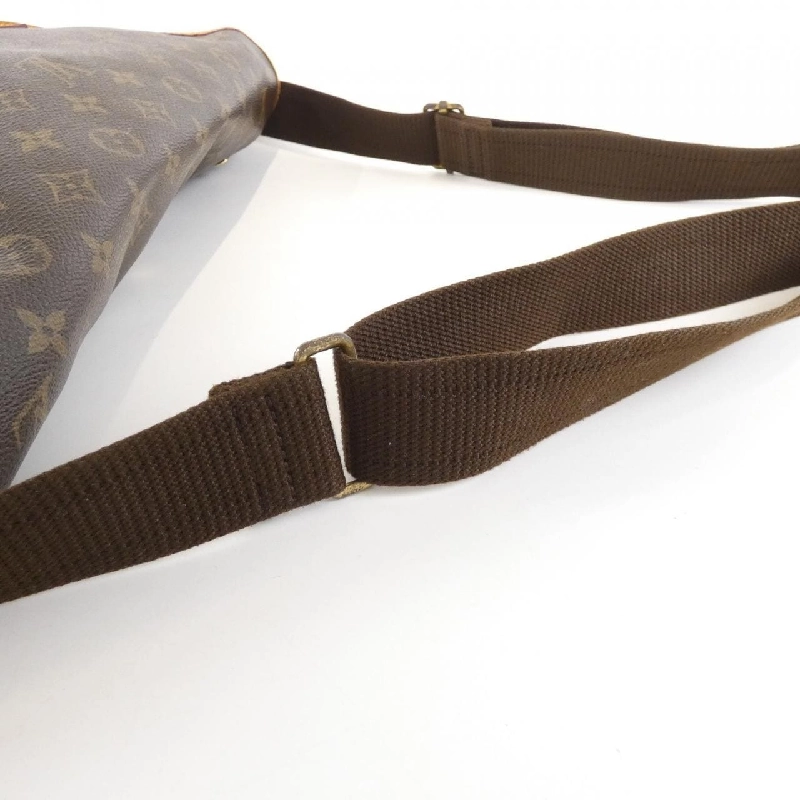 Túi đeo vai Louis Vuitton Monogram Congo MM M40116 611076