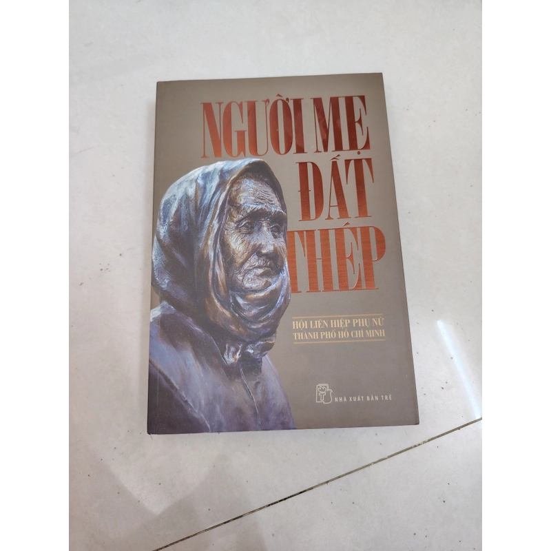 Người mẹ đất thép 495778