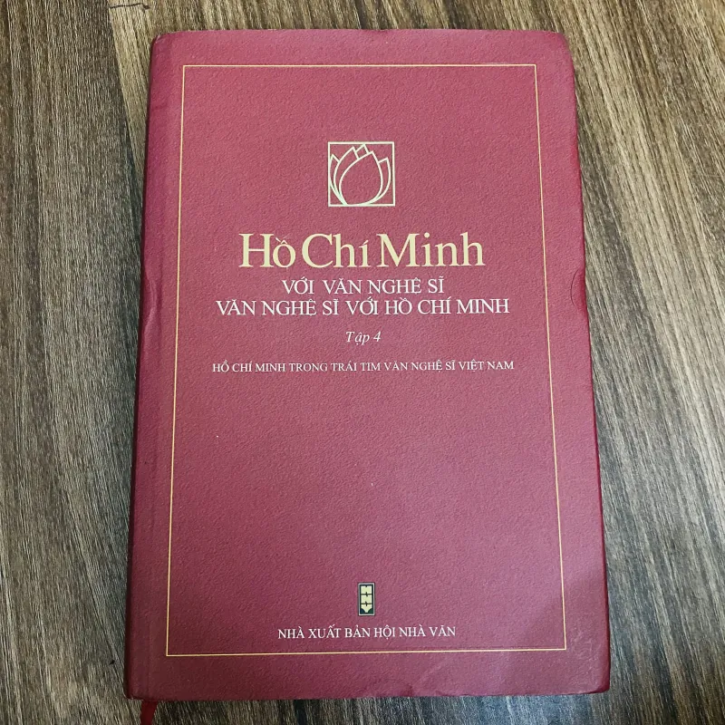 Hồ Chí Minh với văn nghệ sĩ …-tập 4 1023238