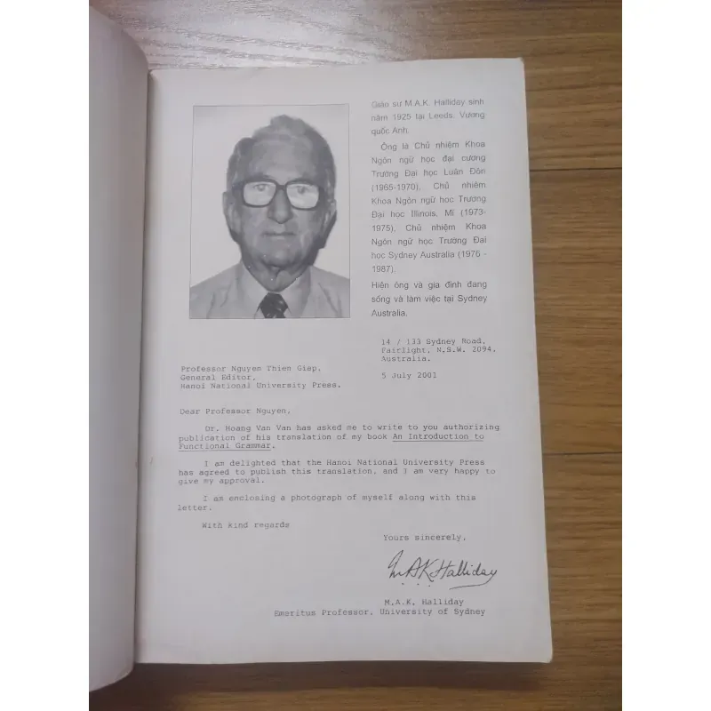 Sách: Dẫn luận ngữ pháp chức năng - TG: Mak Halliday 931620