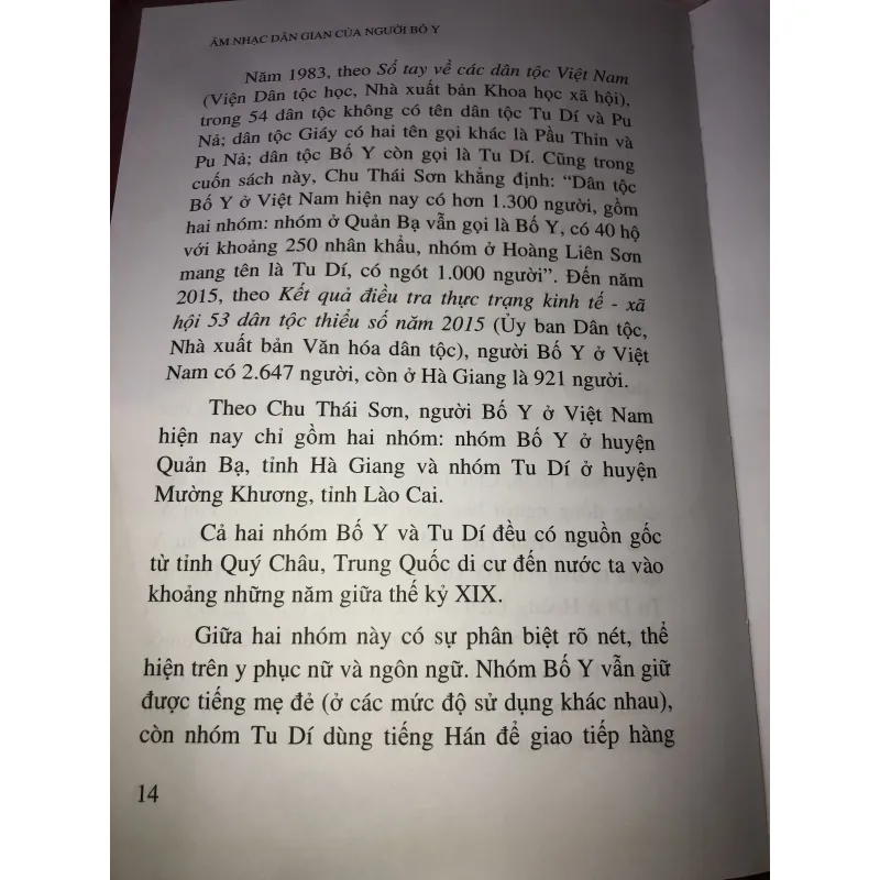Âm nhạc dân gian của người Bố Y - Trần Quốc Việt  1010657