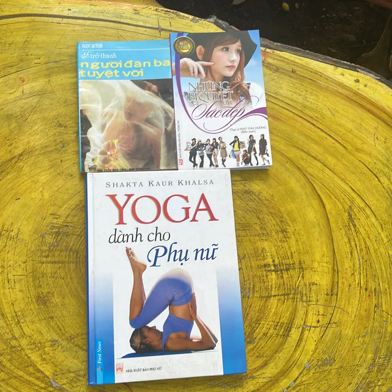 COMBO YOGA DÀNH CHO PHỤ NỮ - NHỮNG BÍ QUYẾT CỦA SẮC ĐẸP- ĐỂ TRỞ THÀNH NGƯỜI ĐÀN BÀ TUYỆT V 737992