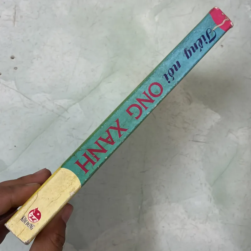 Tiếng nói ong xanh 1043066