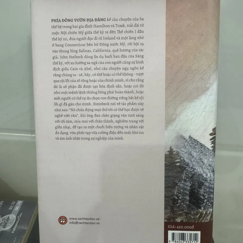 PHÍA ĐÔNG VƯỜN ĐỊA ĐÀNG - Bìa Cứng 776745