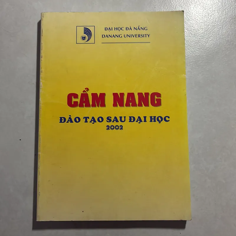 Cẩm nang đào tạo sau đại học 2002 727046
