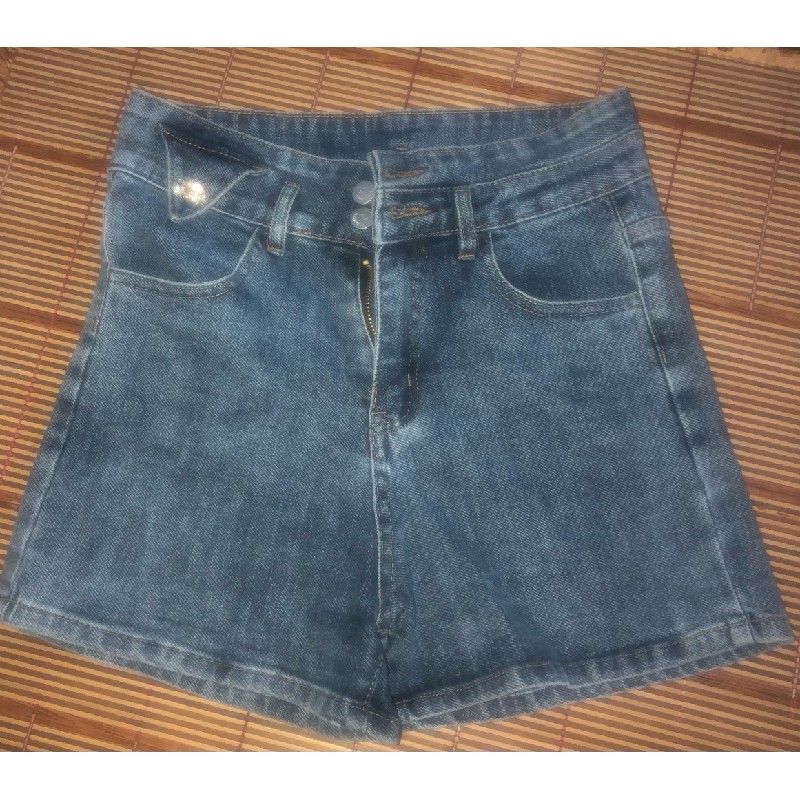 Quần đùi jeans size M 16474