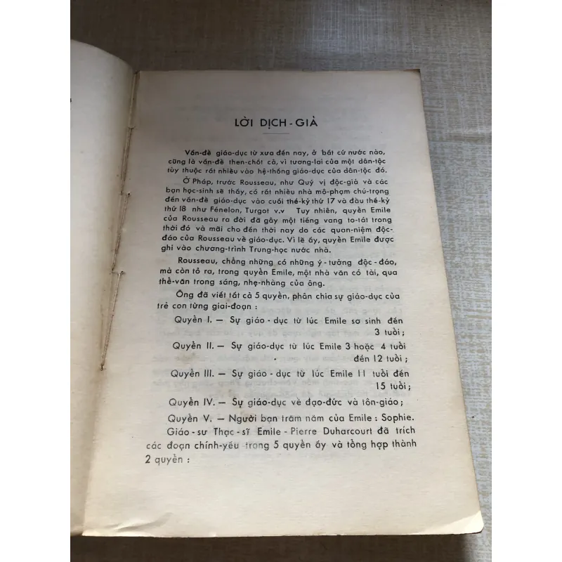 Emile hay vấn đề giáo dục 971314