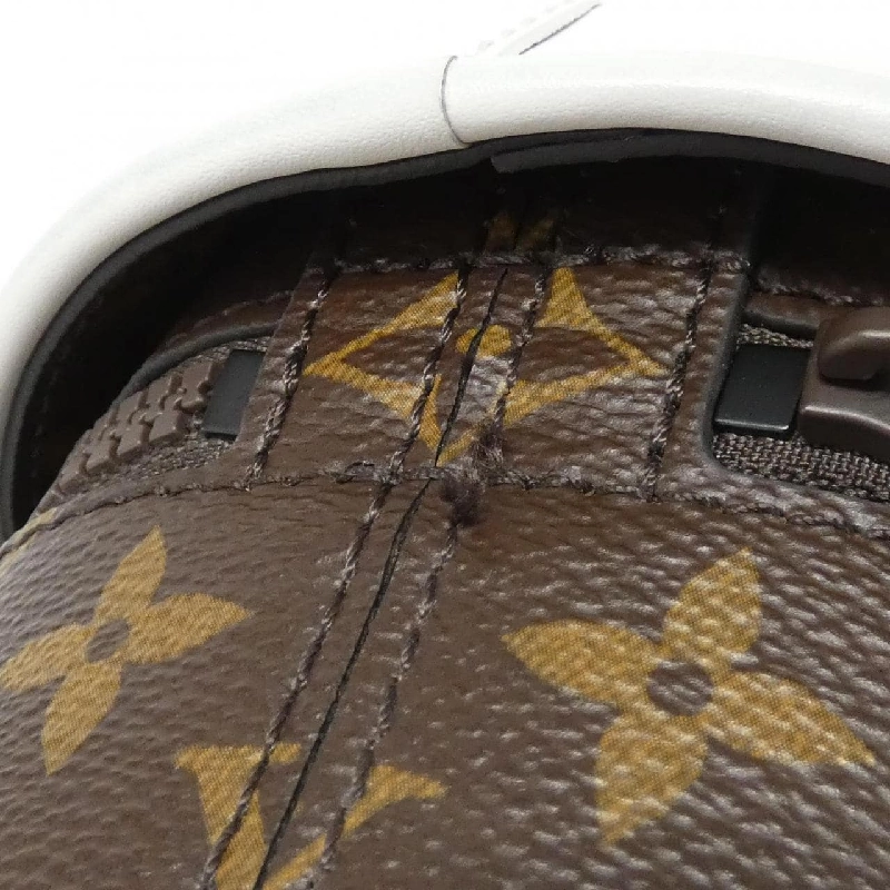 Túi xách vai Louis Vuitton Everyday LV Coffee Cup M80812 613564