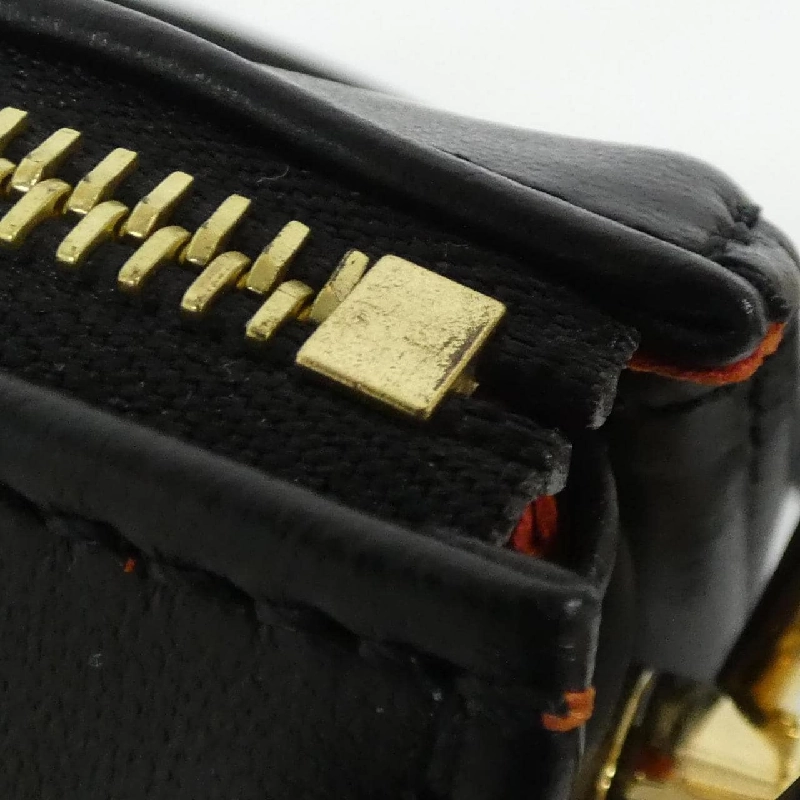 Túi đeo vai Louis Vuitton Coussin BB M20574 - Hàng hiệu Chính hãng 801969