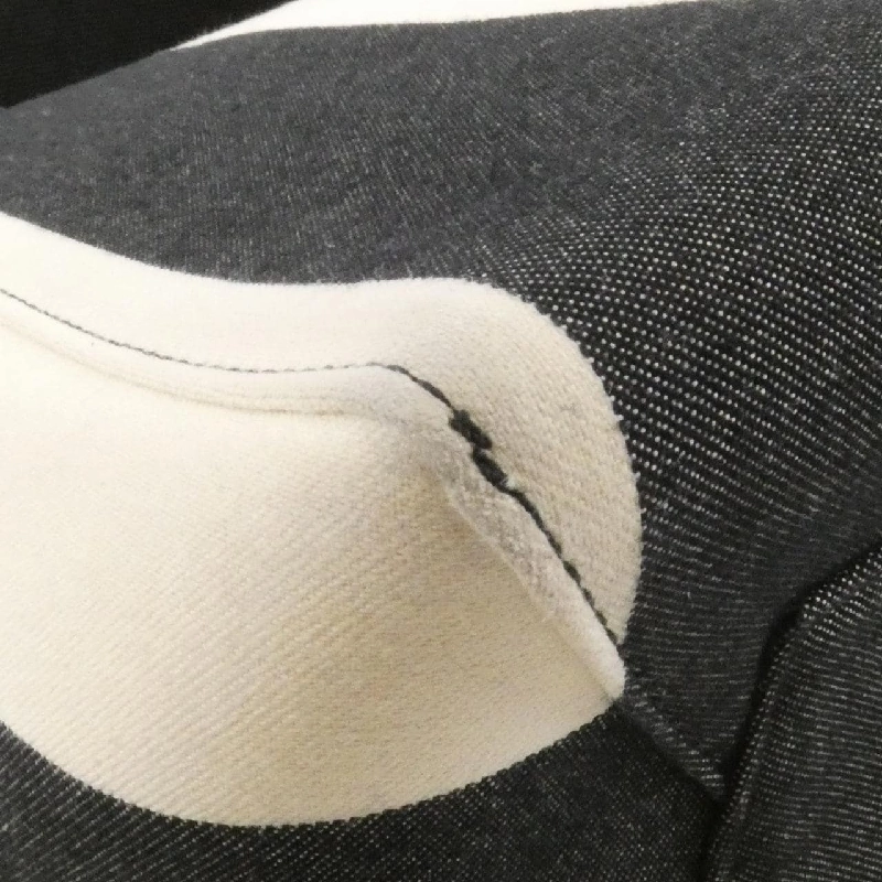 Túi xách vai Celine Sangle Bucket Small 189302BJR - Hàng hiệu Authentic 802343