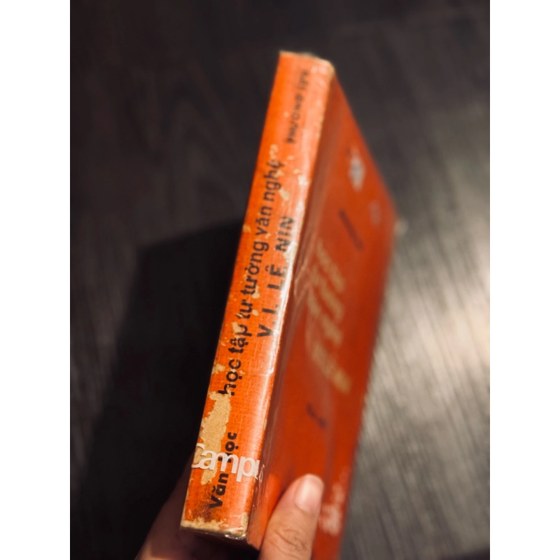 Học tập tư tưởng văn nghệ V. Lenin 466376
