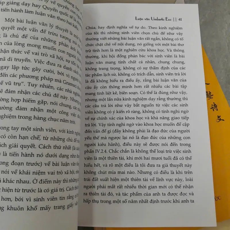 LUẬN VĂN UMBERTO ECO - PHẠM NỮ VÂN ANH 789350