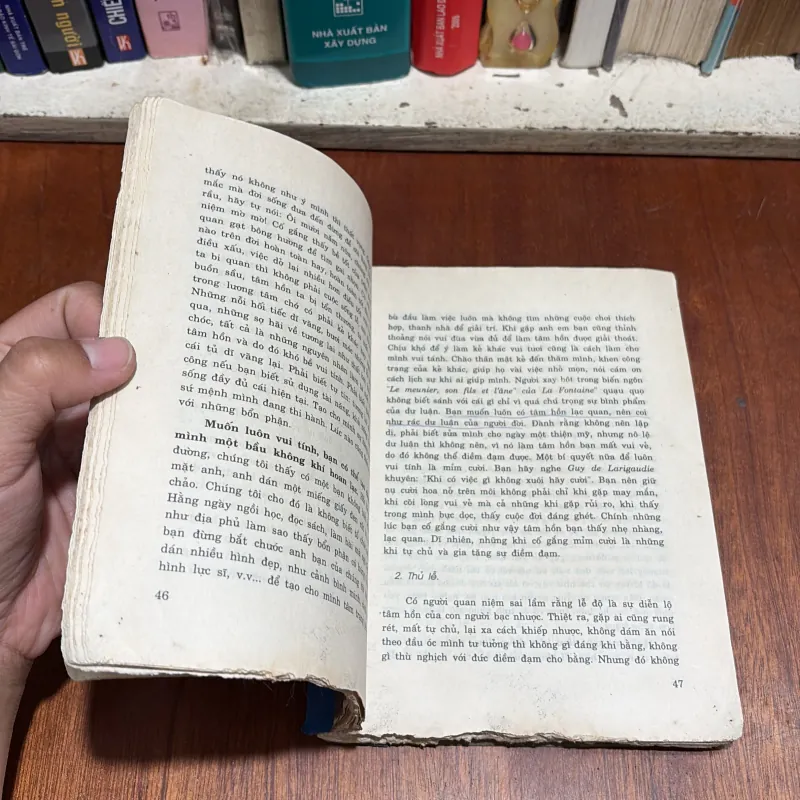 [Sách Không Đẹp, Bị Mốc Và Rách] - II Thinh Lặng Cũng Là Hùng Biện - Hoàng Xuân Việt 800349